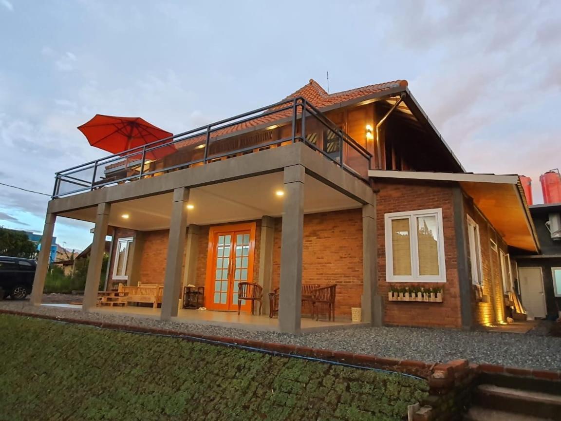 למבאנג Wulan Cottage מראה חיצוני תמונה